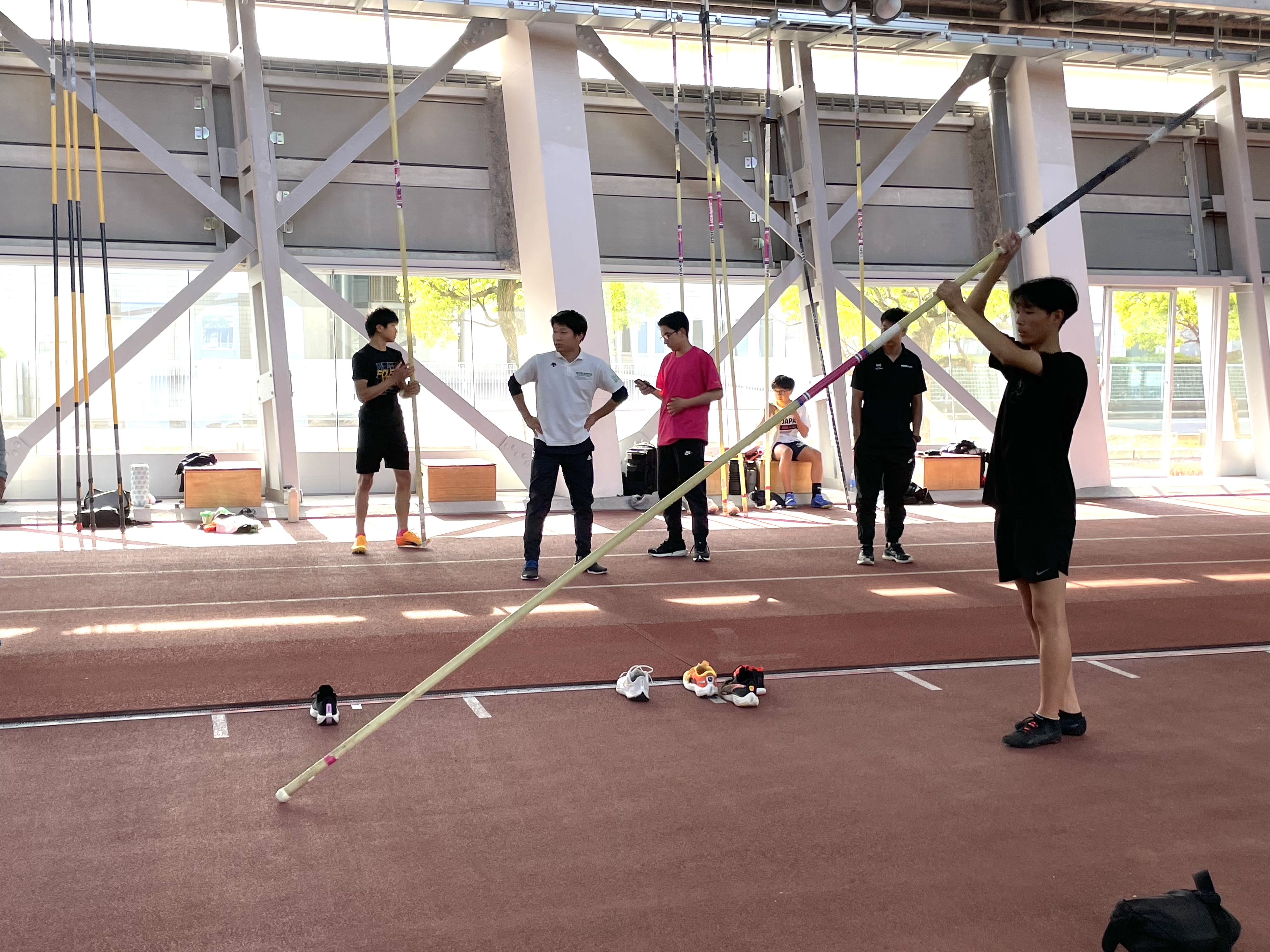 棒高跳び.jpg